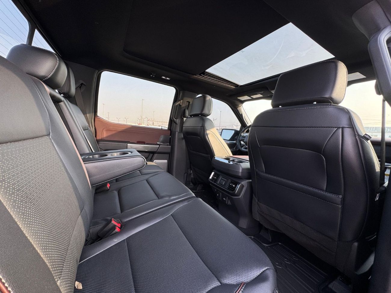 Ford F 150 Lariat Special Edition 3.5L Lariat 3.5L Petrol V6 2023 Export Price @ 165,000 AED