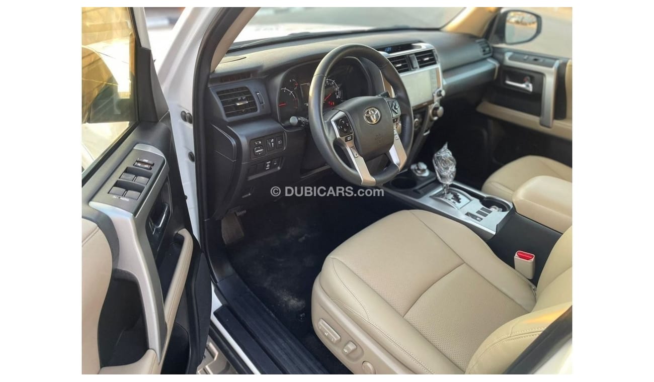 Toyota 4Runner 2022 Toyota 4Runner SR5 Premium 4x4 - - UAE PASS