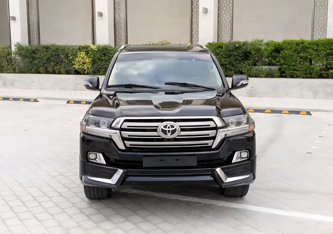 تويوتا لاند كروزر VXR LHD 4.5L 1VD-FTV V8 Diesel Engine Automatic Gear 4WD 7 Seats 5 Doors