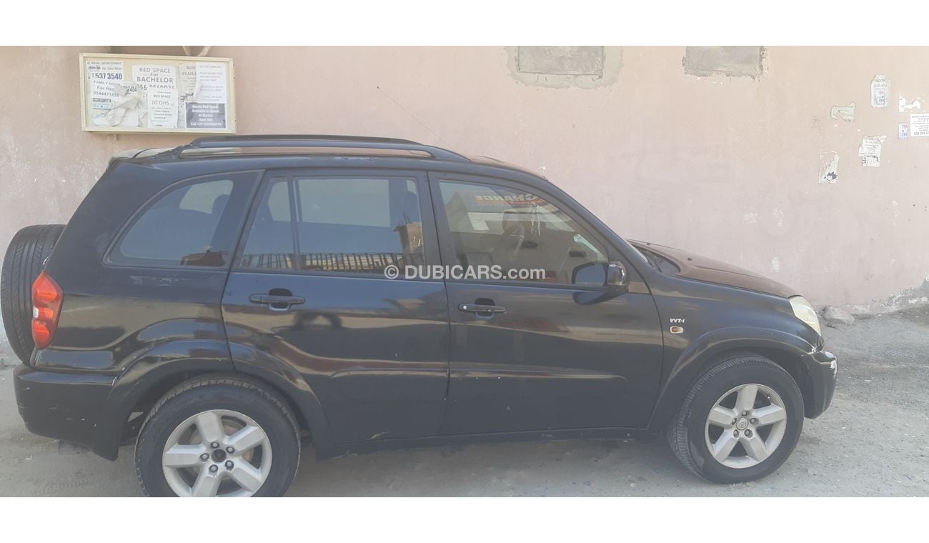 تويوتا راف ٤