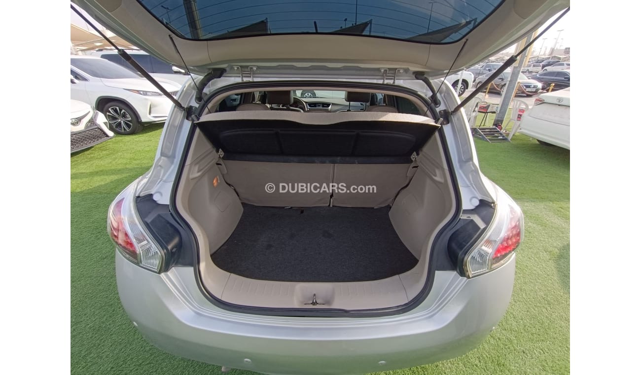 Nissan Tiida SL Plus Car in excellent condition without accidents very good inside and out