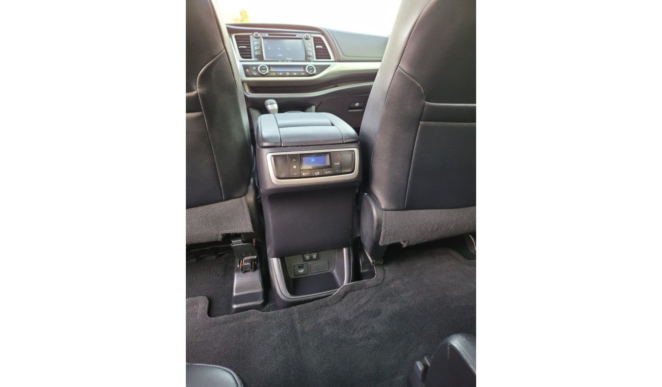 تويوتا هايلاندر TOYOTA HIGHLANDER FULL OPTION