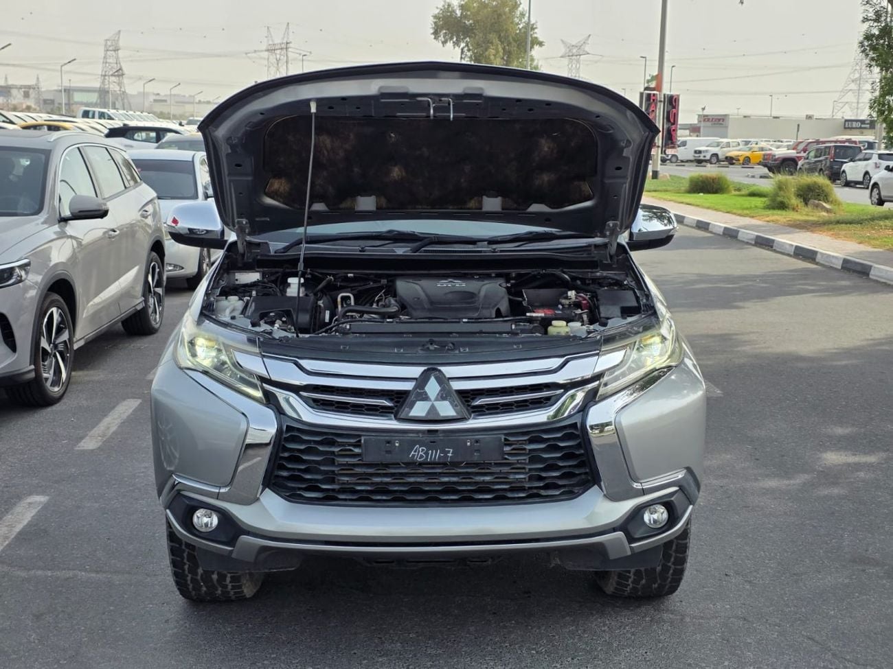 Mitsubishi Pajero diesel Pajero right hand drive for export only