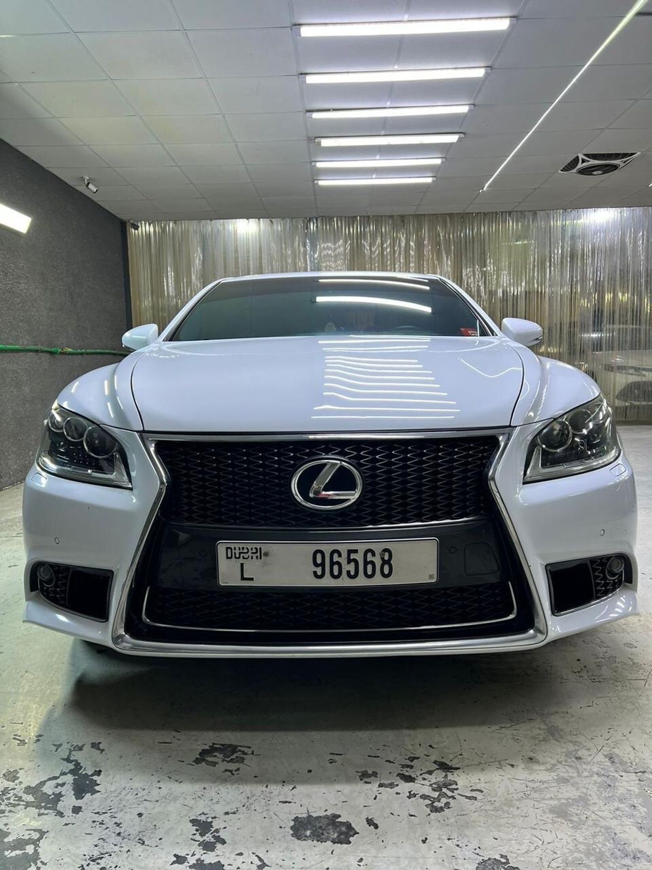 Lexus LS460