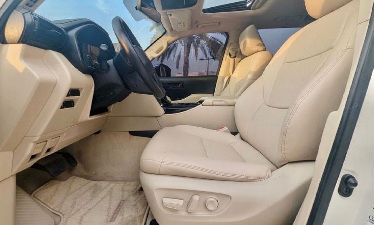 Toyota Land Cruiser GXR 2022 Model 3.3L Engine Full Option GCC Specification