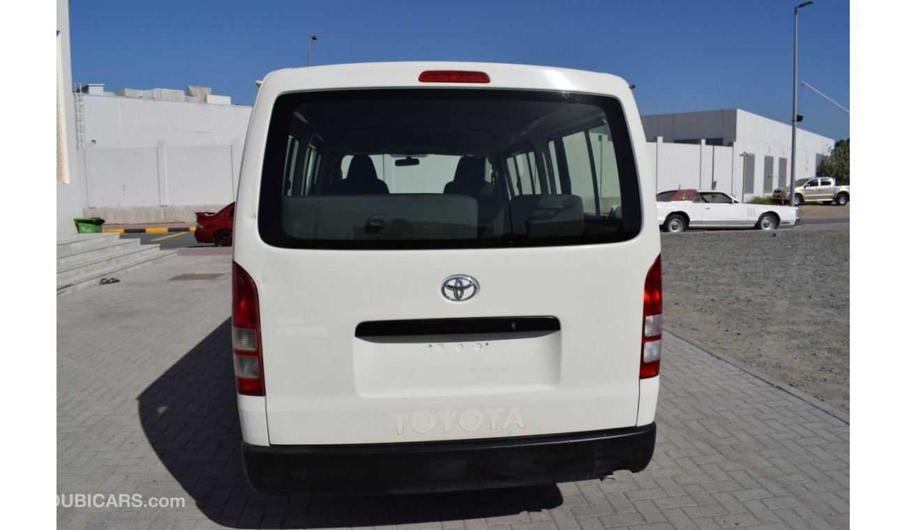 Toyota Hiace GL - Standard Roof Toyota Hiace bus 13 seater, Diesel, Model:2013.Free of accident