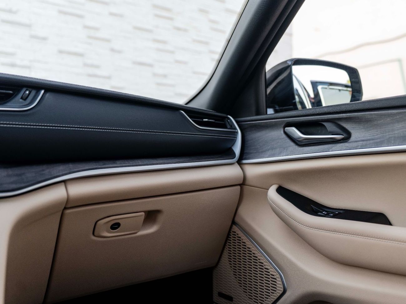 جيب جراند شيروكي Limited 3.6L