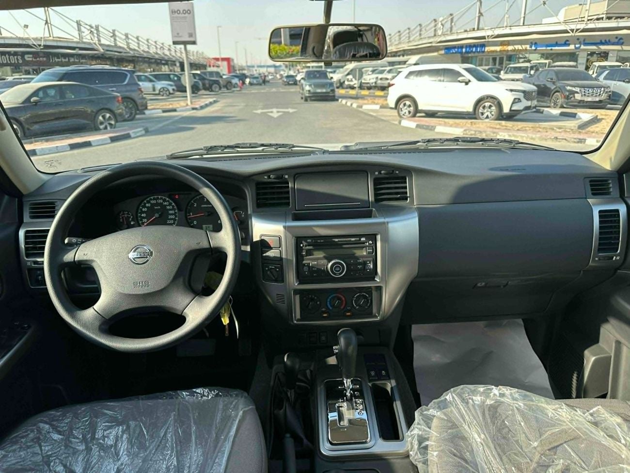 Nissan Patrol Safari GL 4.8L A/T (7 Seater) Nissan GL 2024 GCC Specs Brand New