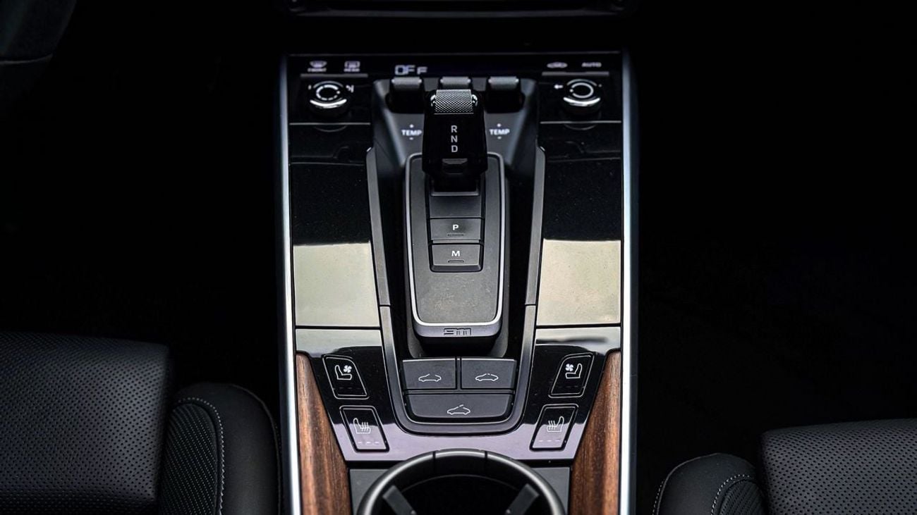 Porsche 911 Carrera 4S 3.0L (380 HP) Coupe