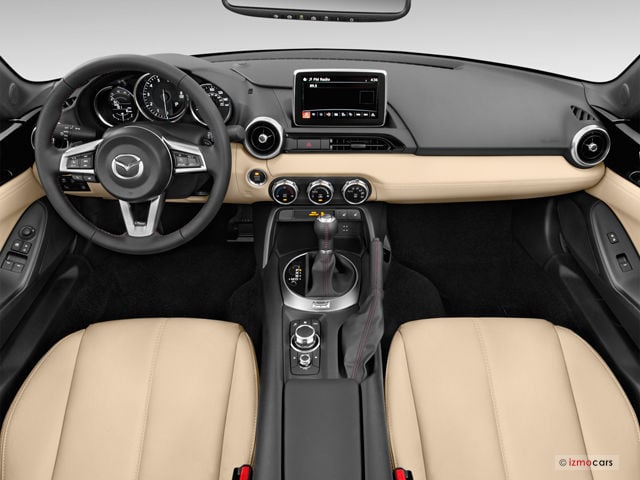 Mazda MX-5 interior - Cockpit