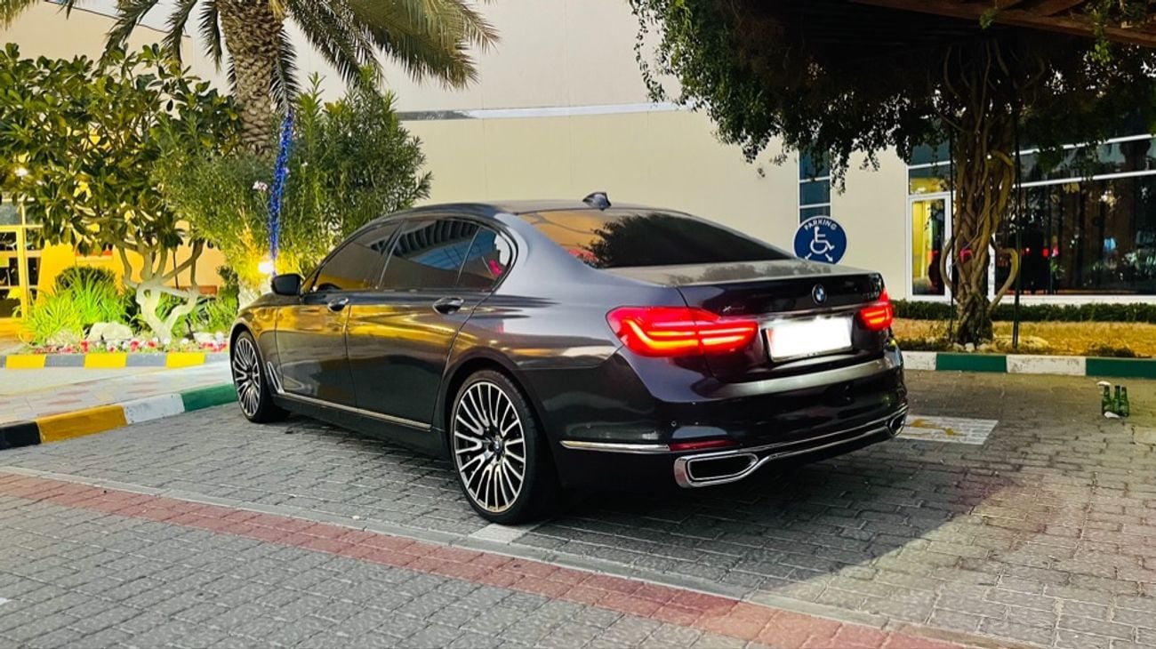 بي أم دبليو 750Li Li