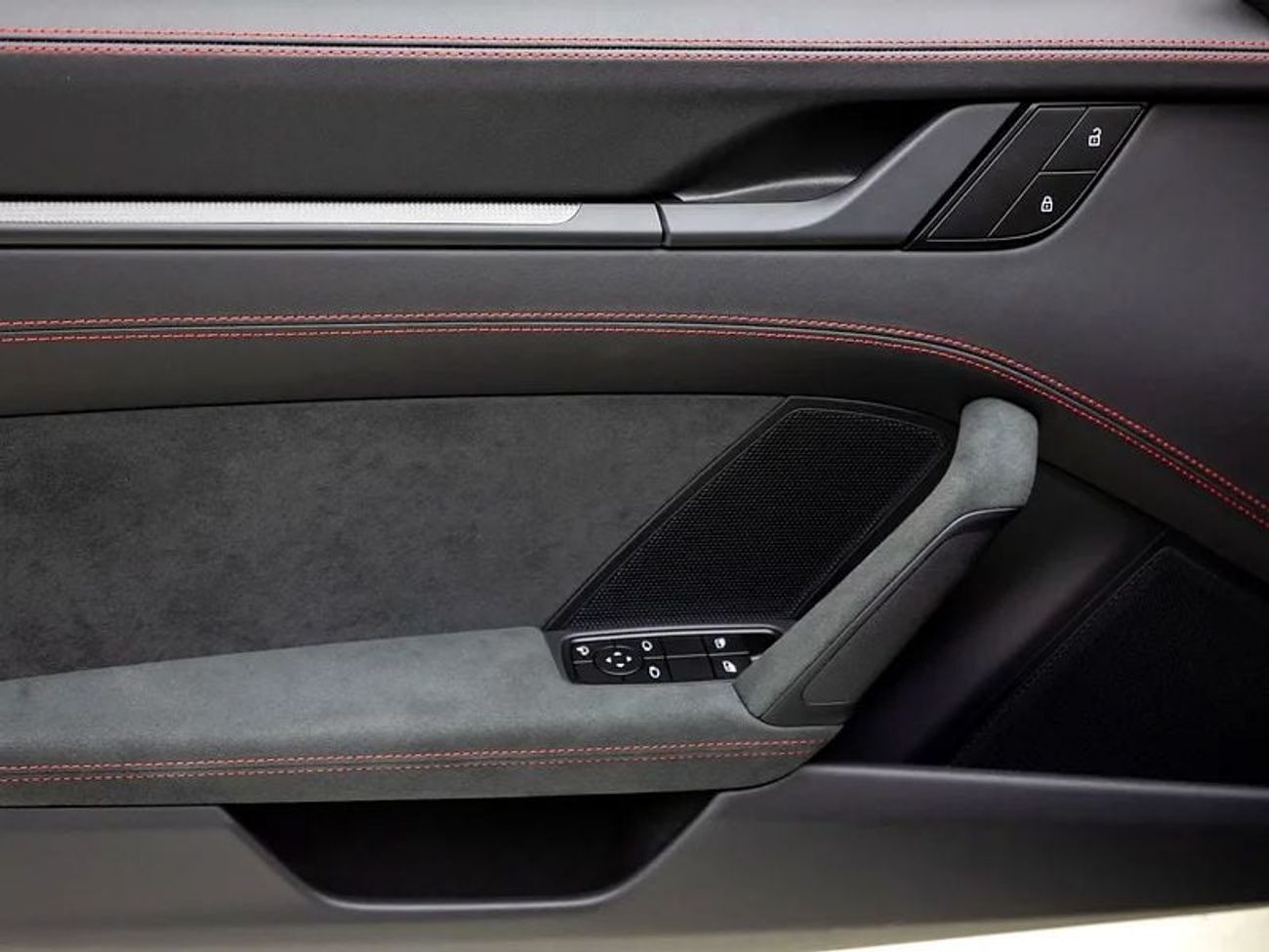 بورش 911 Carrera GTS 3.0L (475 HP) Coupe