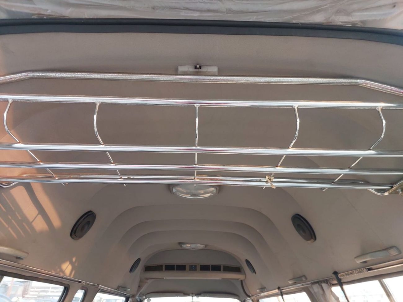 تويوتا هاياس TOYOTA HIACE VAN RHD 1996 MODEL 2.9 L DIESEL AUTOMATIC(PM04144)