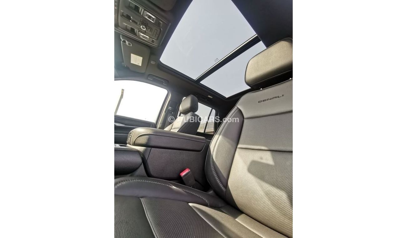 GMC Yukon GMC Denali ( Diesel ) - 2022- Silver