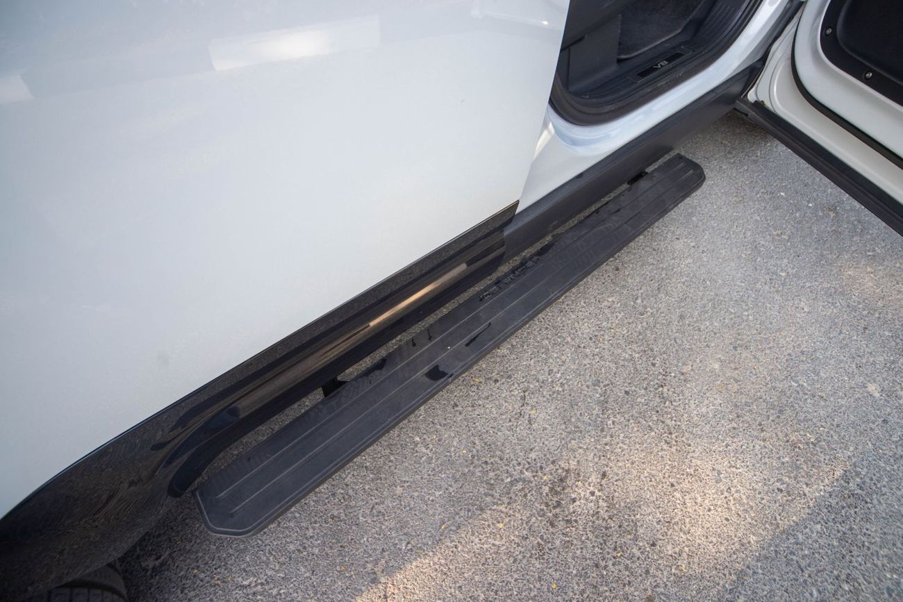 Land Rover Defender 110 X P525 5.0L