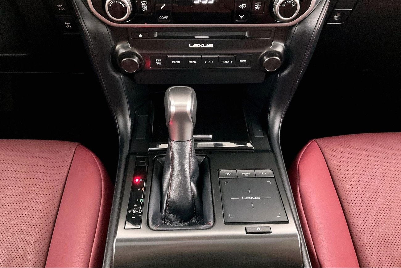 لكزس GX 460 Premier | عرض العيد الحصري | خالية من أضرار الفيضانات