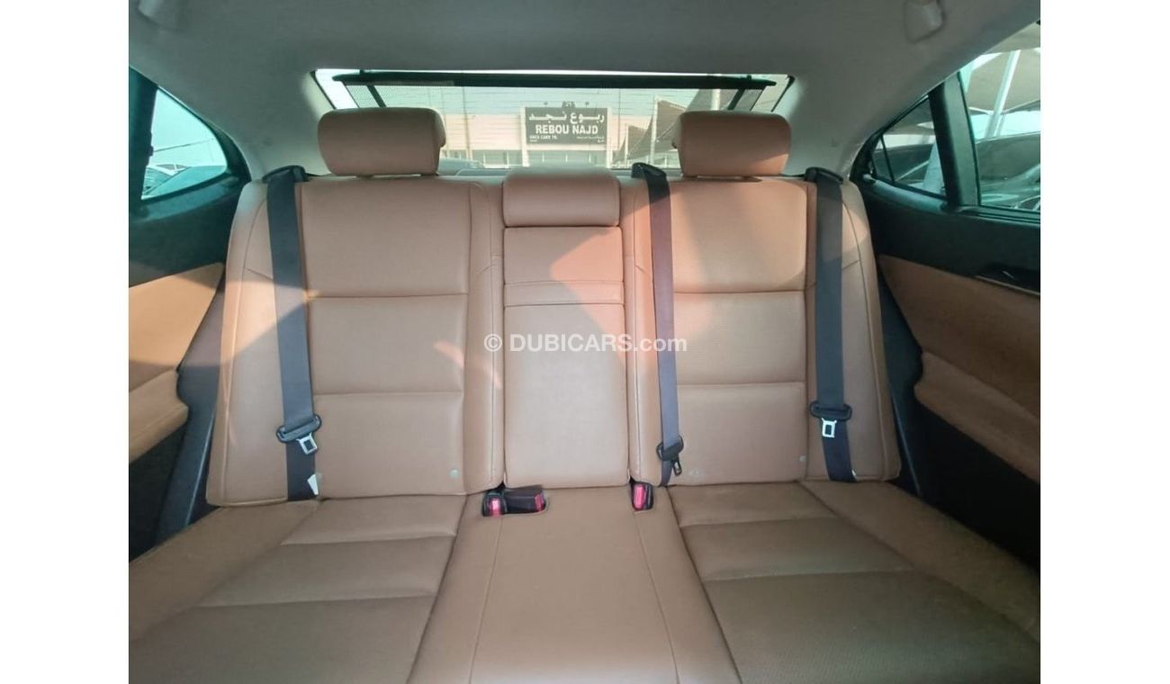 Lexus ES 300 The car is very good, in perfect condition, looks clean from the inside and outside without any acci