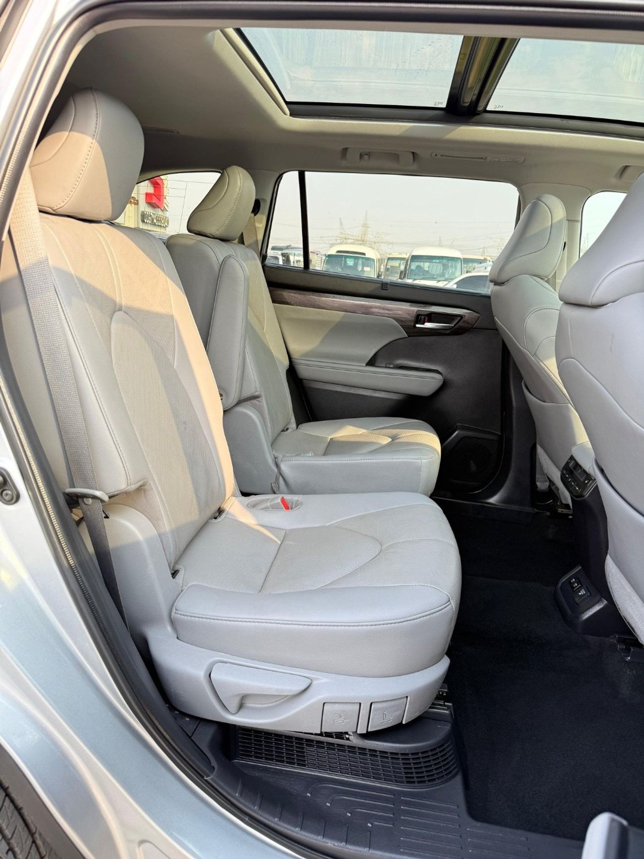 Toyota Highlander Platinum Full Option | panoramic | 360 Camera | leather | hybrid 2.5