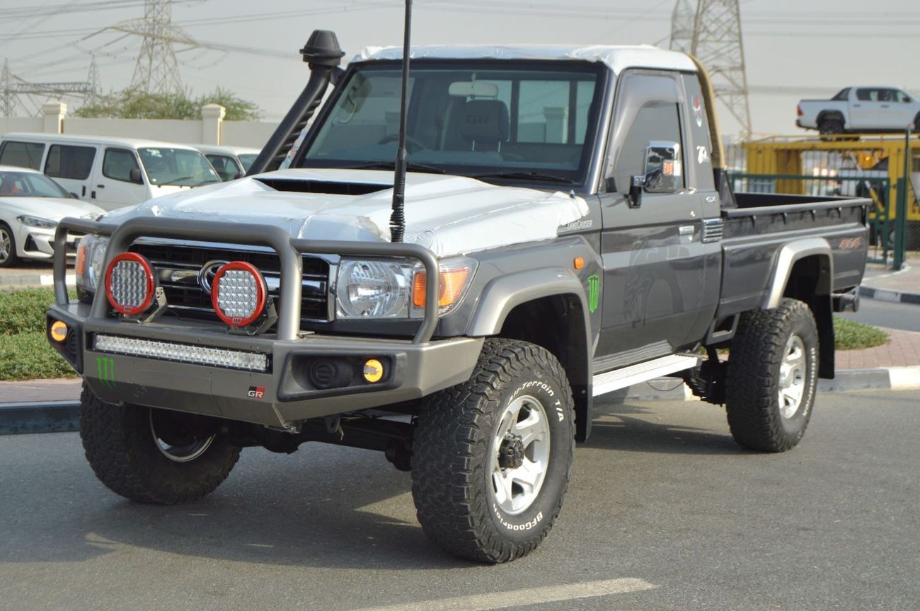Toyota Land Cruiser Pick Up GX