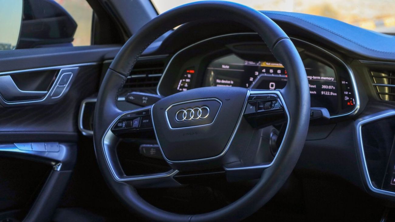 أودي A6 45 TFSI S-لاين