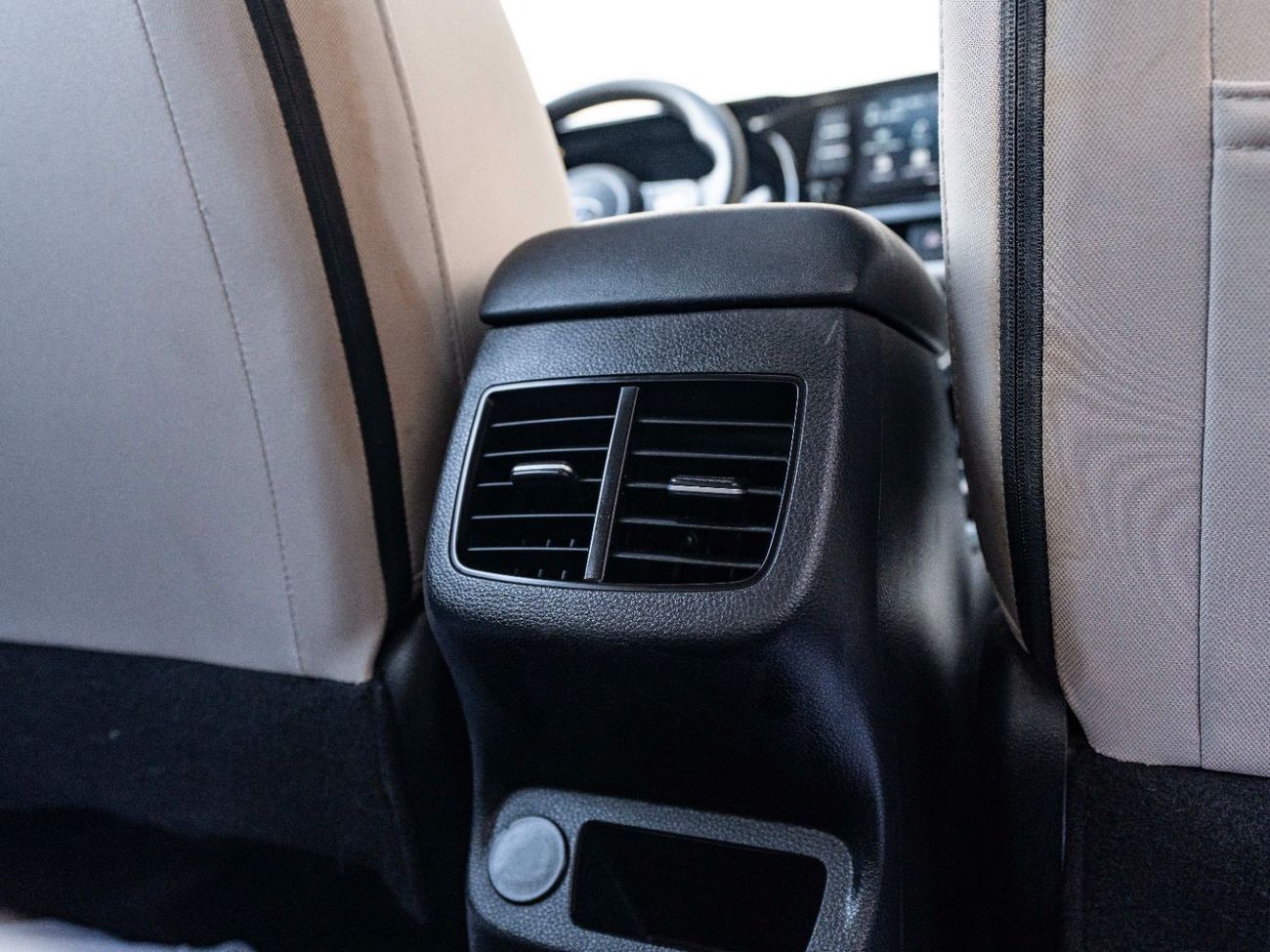 كيا سيلتوس LX Mid 1.6L