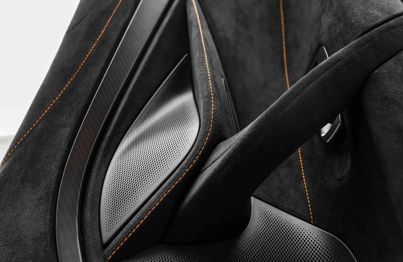 مكلارين 765LT 4.0L twin-turbocharged 8 Cylinder Engine