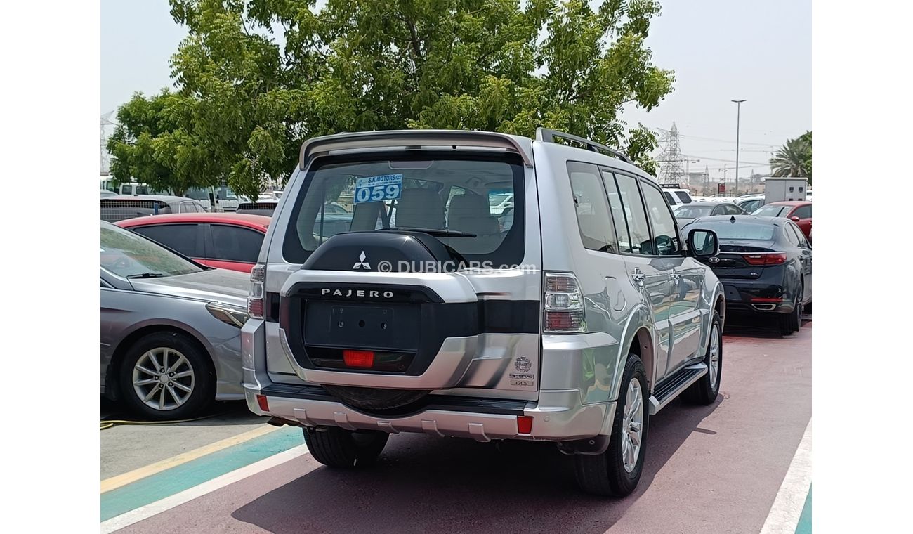 Mitsubishi Pajero // 889 AED Monthly //  SUNROOF / ELECTRIC / LEATHER SEAT LOT / FOP (LOT # 16132)