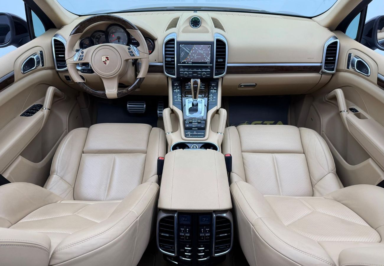 Porsche Cayenne S 4.8L 2014 Porsche Cayenne S V8, Porsche Service History, Sport Chrono Package, GCC