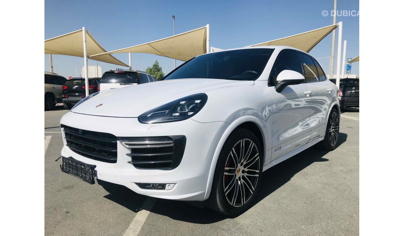 Porsche Cayenne GTS