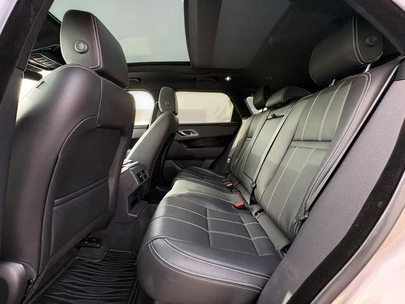 لاند روفر رينج روفر فيلار !! EID SALE !! 1 YEAR FREE WARRANTY !!  AED 2,320 P.M | 0% DOWN PAYMENT | RANGE ROVER VELAR P250 S