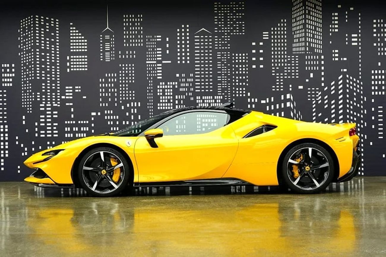 فيراري SF90 ستراديل STRADALE