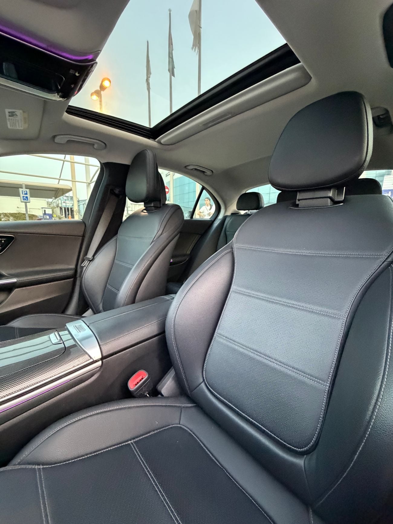 مرسيدس بنز C 300 STD (NON GCC)