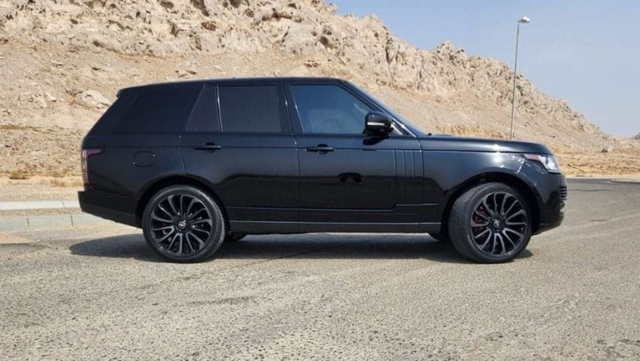 Land Rover Range Rover Vogue SE 5.0L 2017 LAND ROVER VOGUE LIMITED / FULL OPTION / ALREADY REGISTERED IN UAE