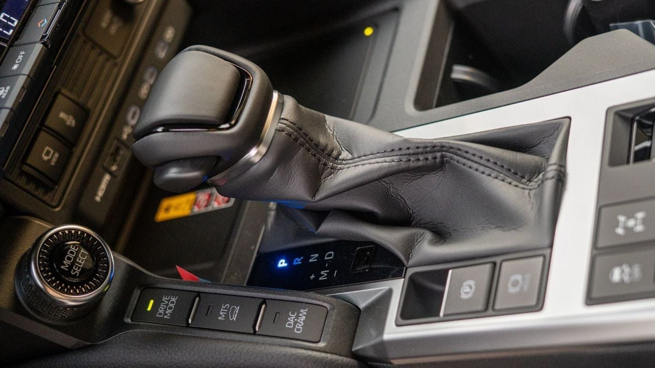 تويوتا برادو VXR VX Executive 2.8L T/Diesel 2025YM