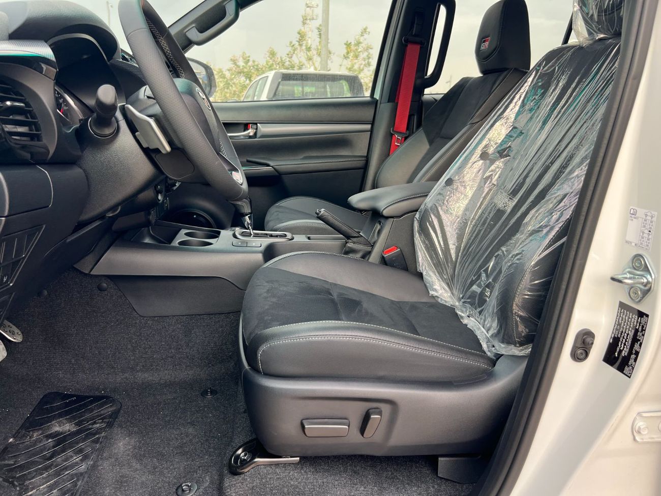 Toyota Hilux EXPORT ONLY - Toyota Hilux GR sport 2026