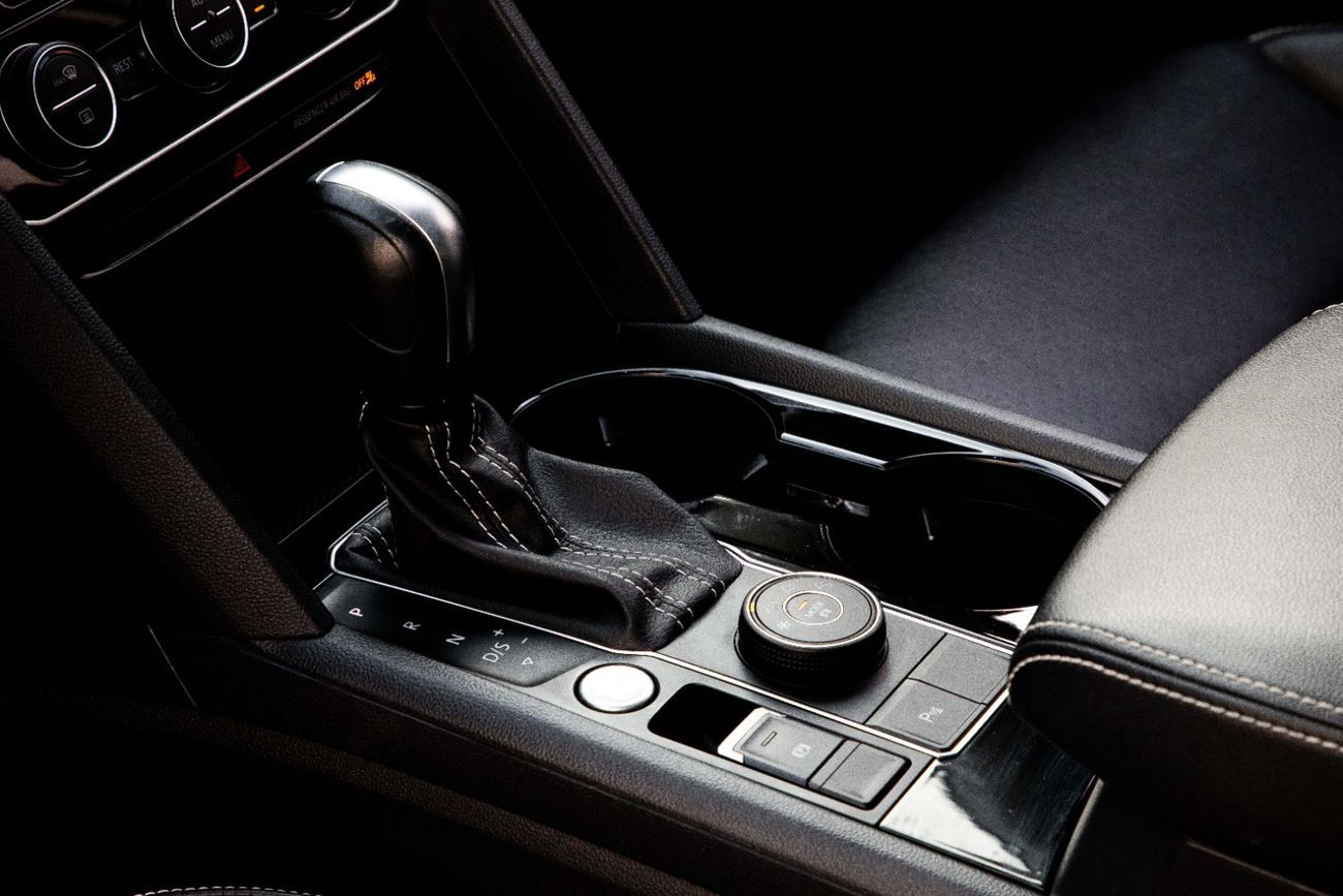 Volkswagen Teramont Comfortline | 2,252 P.M  | 0% Downpayment | IMPECCABLE!