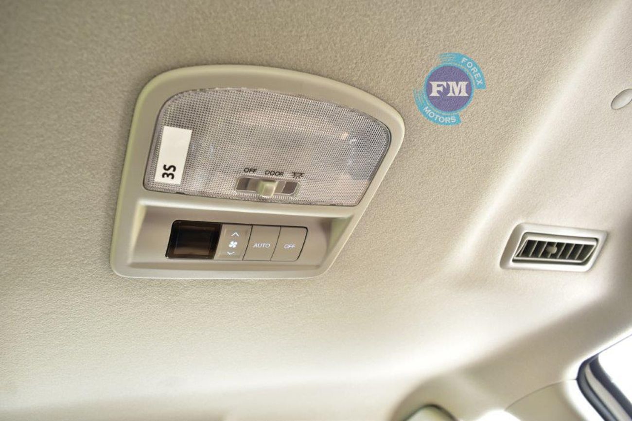 تويوتا فورتونر GXR Limited 2.7L Petrol 4WD 7 Seater Automatic