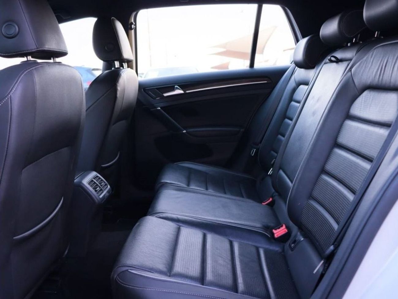 Volkswagen Golf R Sport R Sport Golf R (2019) GCC SPECES