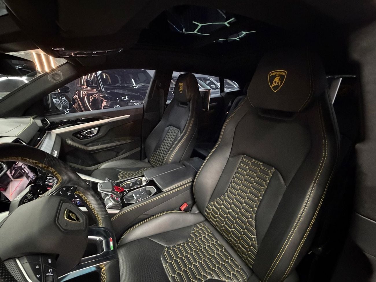 Lamborghini Urus STD 4.0T V8
