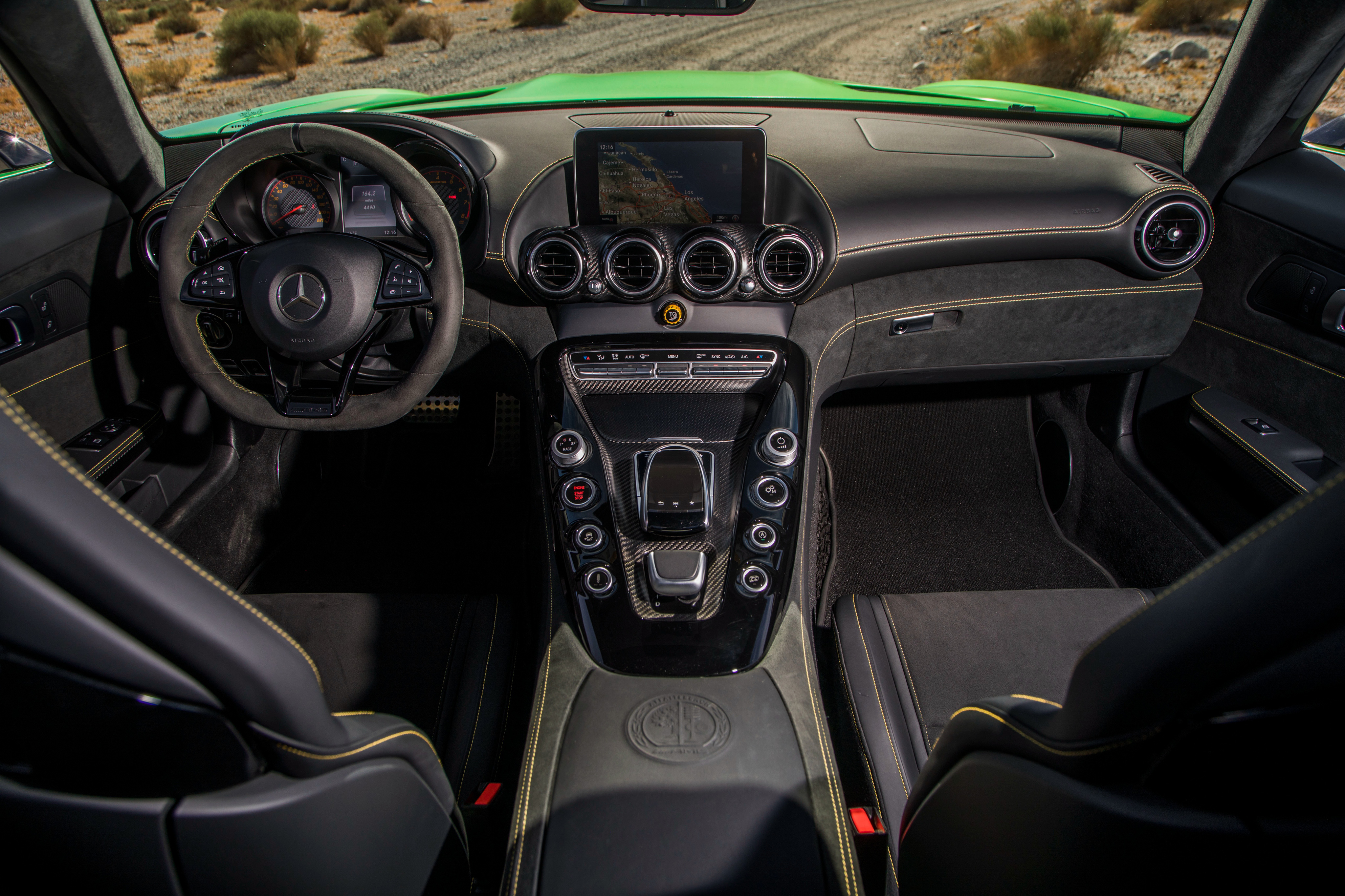 Mercedes-Benz AMG GT-R interior - Cockpit