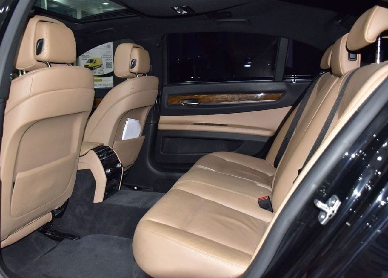 بي أم دبليو 730Li EXCELLENT DEAL for our BMW 730Li ( 2012 Model ) in Black Color GCC Specs