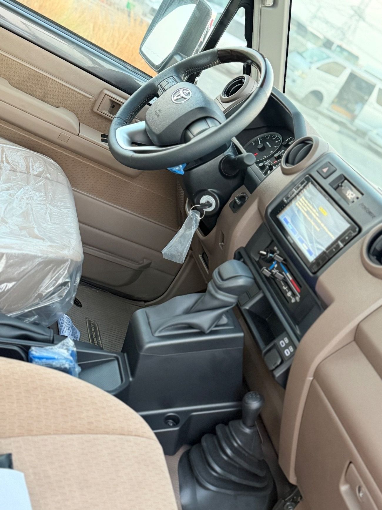 تويوتا لاند كروزر بيك آب Std 4.0L Single Cab Utility 4WD