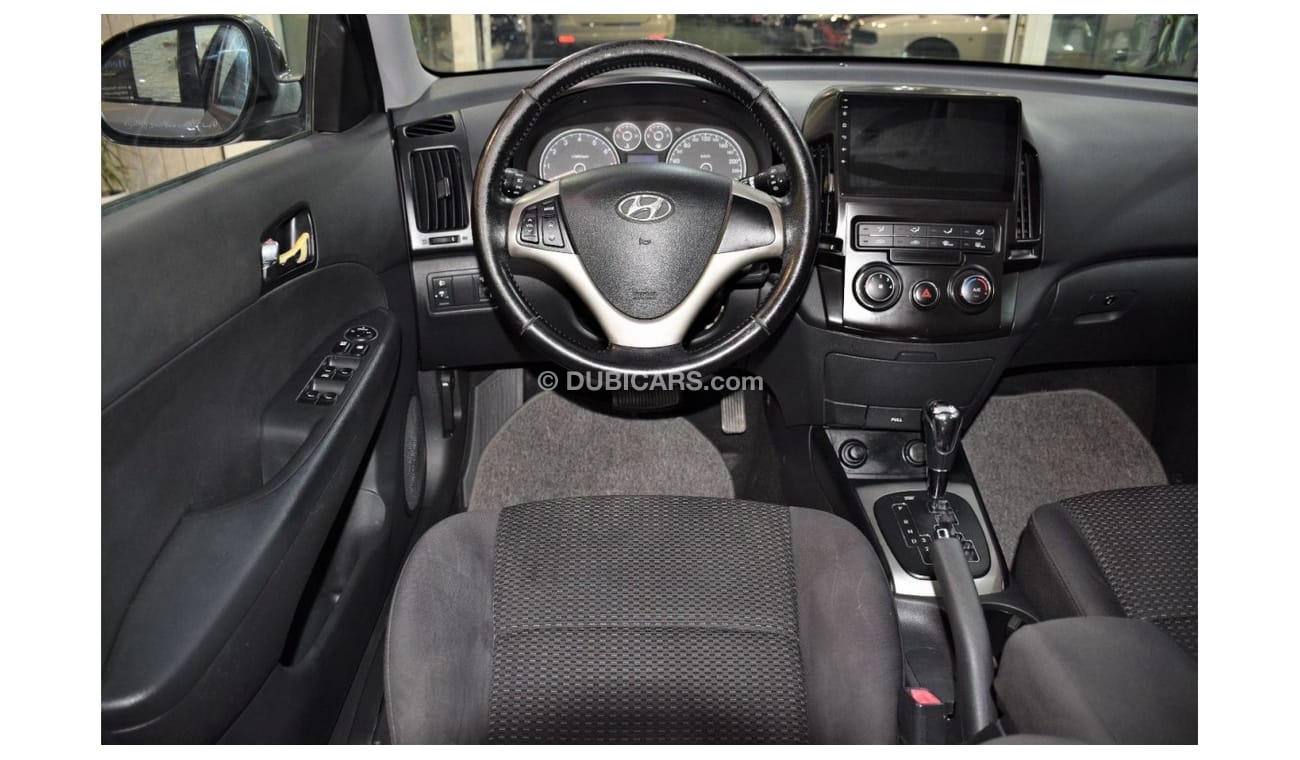 هيونداي i30 EXCELLENT DEAL for our Hyundai i30 2.0 ( 2011 Model! ) in Grey Color! GCC Specs