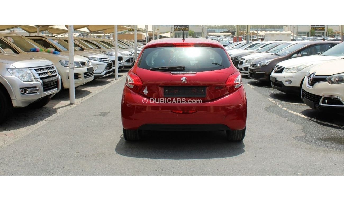 Peugeot 208 Allure ACCIDENTS FREE - GCC- CAR IS IN PERFECT CONDITION INSIDE OUT FULL OPTION