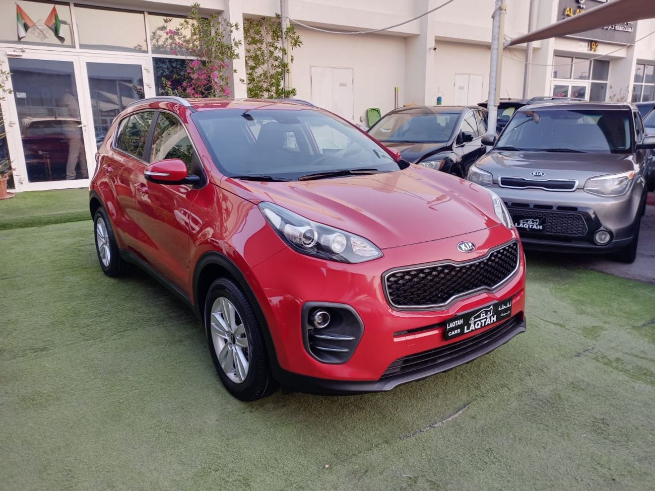 كيا سبورتيج خليجى  صبغ وكالة 1600 سى سى موديل 2018 مثبت سرعة تحكم رنجات أنوار ضباب بحالة ممتازة