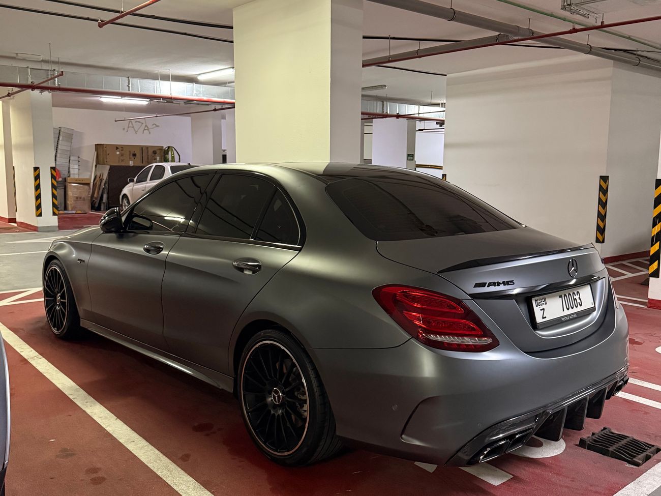 مرسيدس بنز سي 43 ايه ام جي