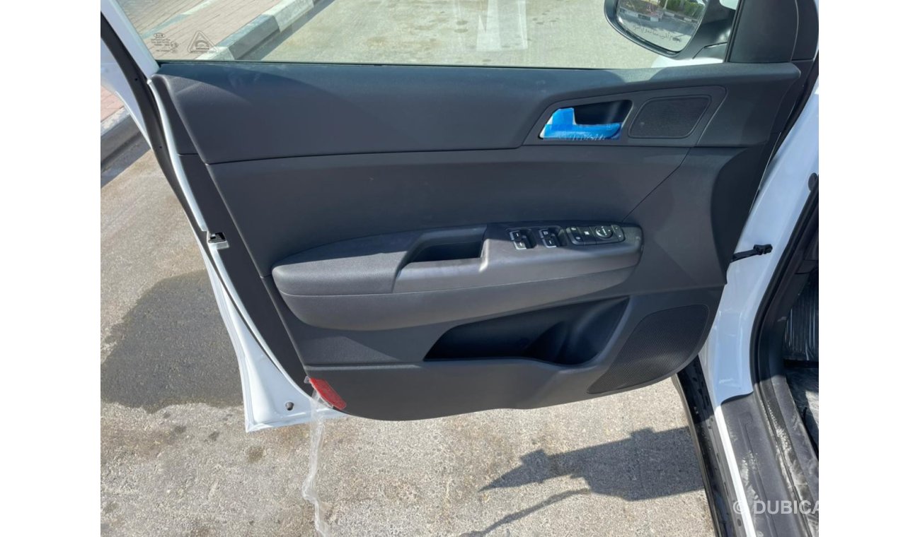 كيا سبورتيج كيا سبورتاج 1.6L Black Edition مع سقف بانورامي ، عجلات سبيكة Apple Car Play موديل 2022