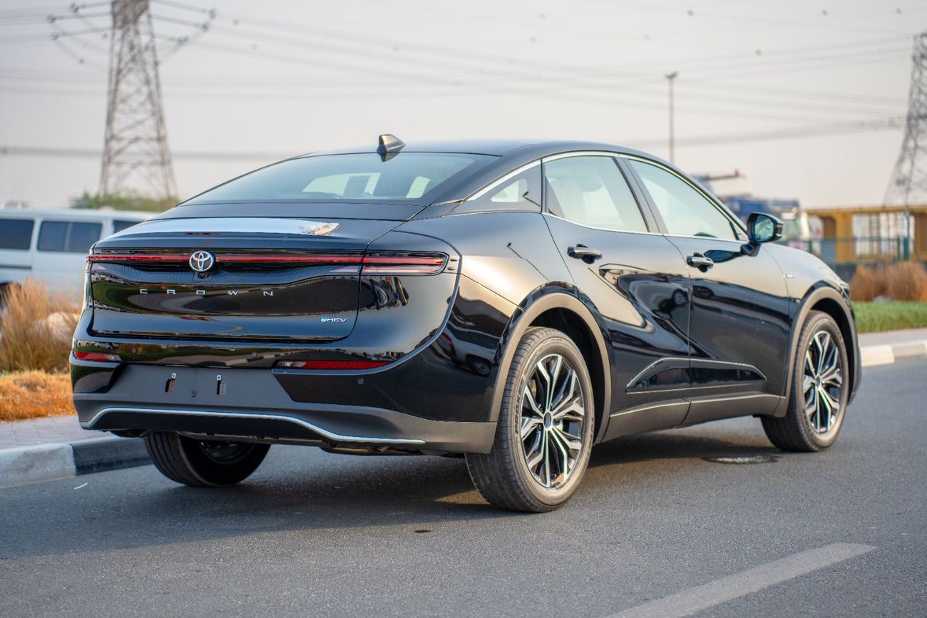 تويوتا كراون Toyota Crown 2026 2.5L Hybrid FWD