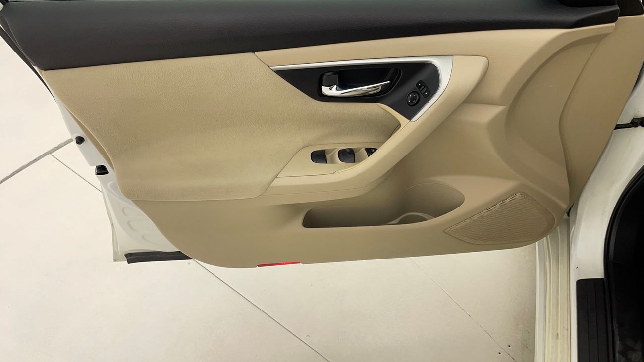 نيسان ألتيما SV 2.5 | بدون دفعة مقدمة | اختبار قيادة مجاني للمنزل