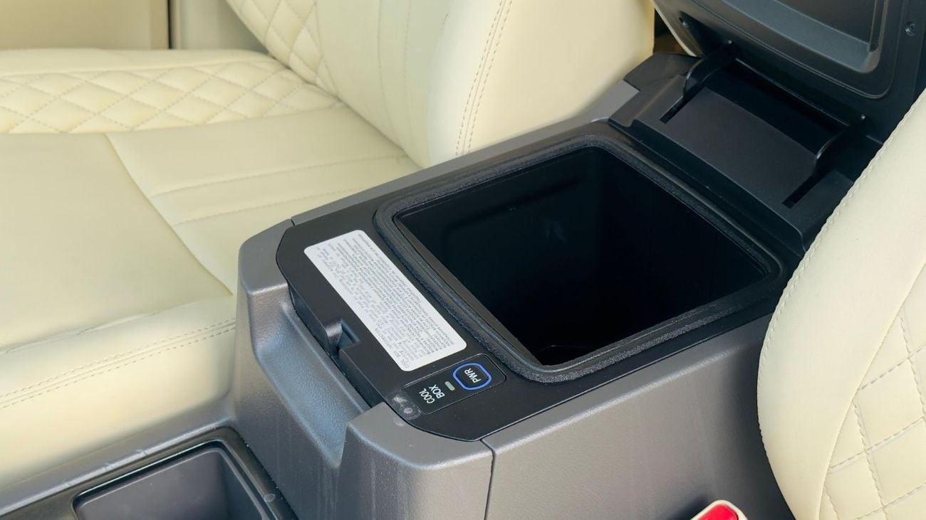 تويوتا برادو GOOD CONDITION | PETROL | 2.7L | LEFT-HAND-DRIVE | AUTOMATIC TRANSMISSION | 360 VIEW CAMERA